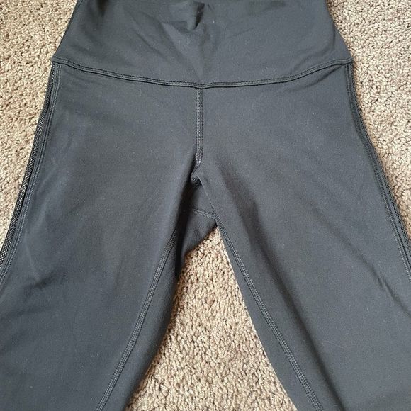 Lululemon🍋High Times Crop Mesh - Picture 7 of 11